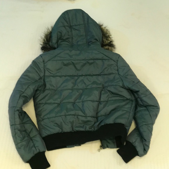 Short Winter Jacket - Picture 2 of 2